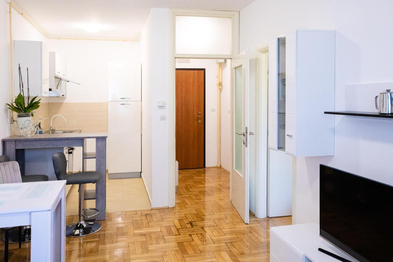 Apartmani 6M I M5 Загреб Экстерьер фото